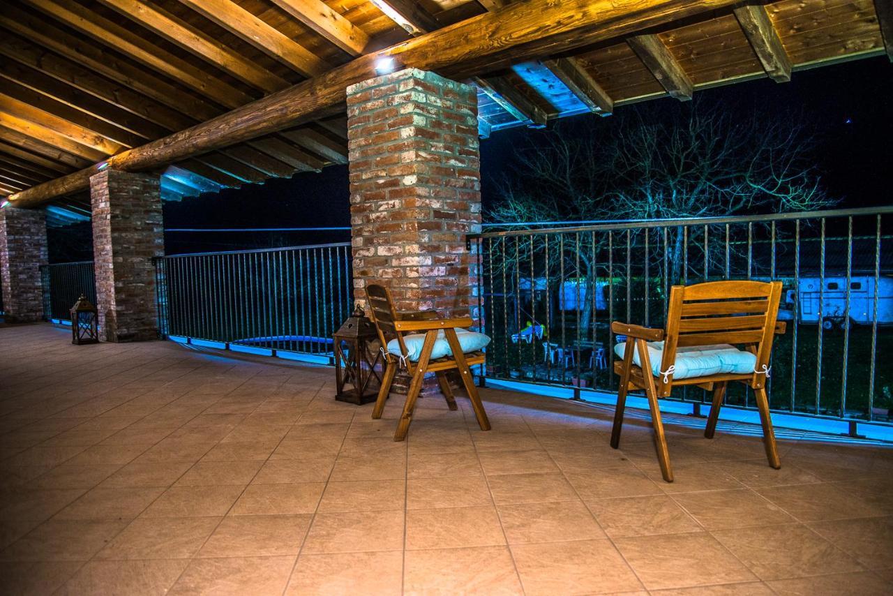 Вилла Cascina Lunguria Francavilla Bisio Экстерьер фото